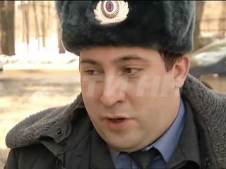 Правозащитник напал на полицейского