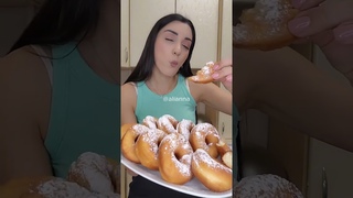 Ну неужели глядя на это у вас хватит смелости сказать Я на диете Уже много лет готовлю и ем ПОНЧИКИ