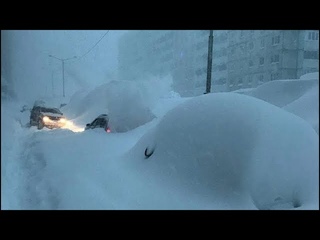 Japan disappears under heavy snow! Incredible snowstorm creates mountains of snow