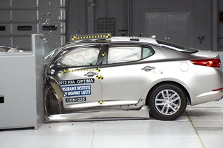 2012 Kia Optima small overlap IIHS crash test