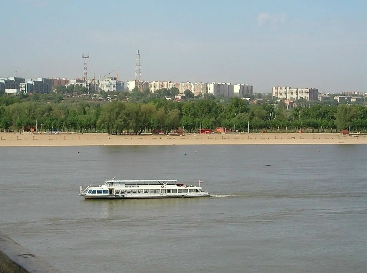 левый берег москва реки