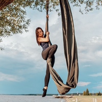 Яна Янукович
